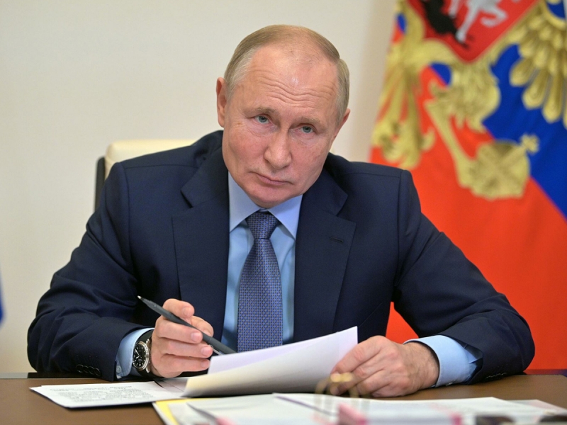 Putin signed the law on measures to support citizens and businesses