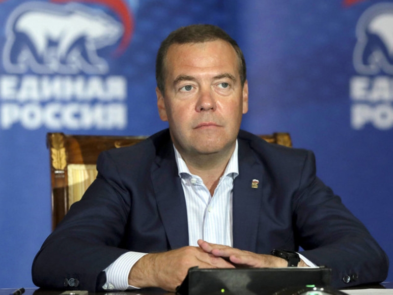 Medvedev posted a funny photo in response to the expectation of a new package of sanctions